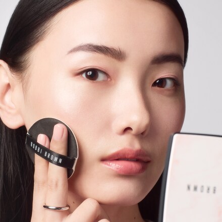 Sheer Finish Blurring Powder